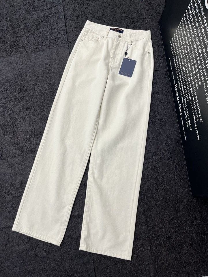 White wide leg jeans